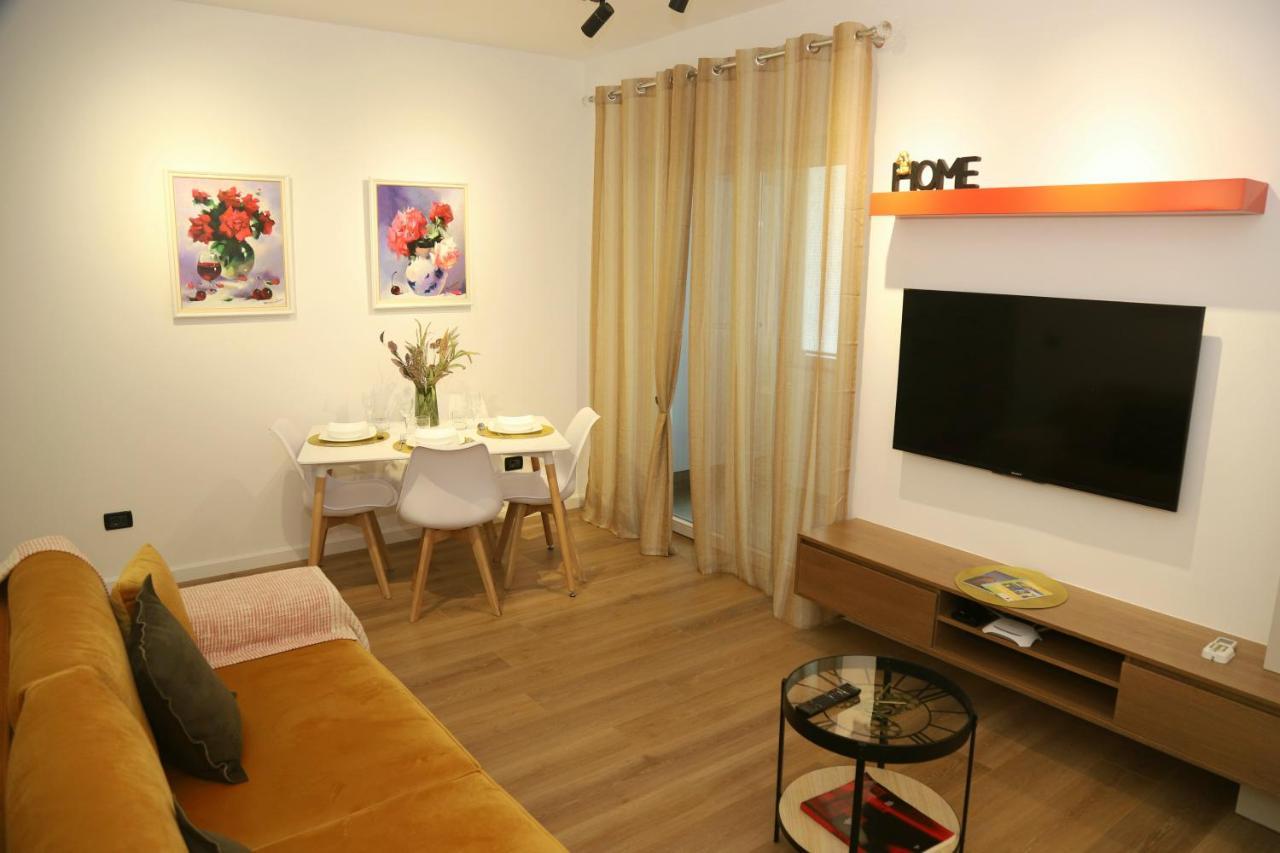 Mjolly Apartment 티라나 외부 사진